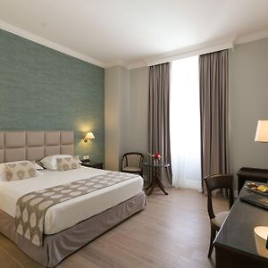 Superior Zimmer mit Kingsize-Bett